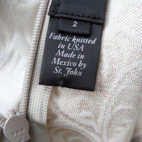 St John Beige/Ivory Textured Paisley Pattern Knit Skirt & Blouse Suit Size S - Picture 15 of 16